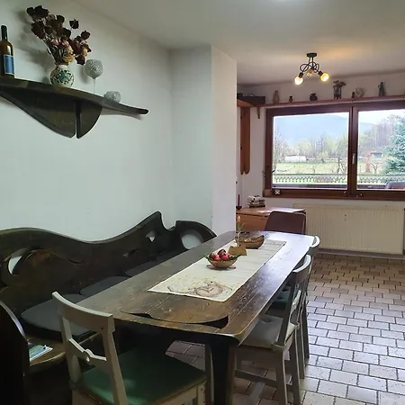 Casa-dorina Homestay Petrila